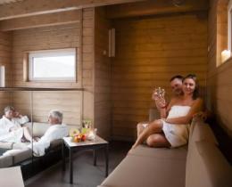 Sauna-Nacht "Honig-Blüte" Sauna-Nacht "Honig-Blüte"